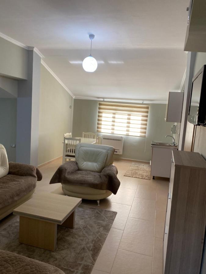 Cozy Guesthome Korce Exterior foto