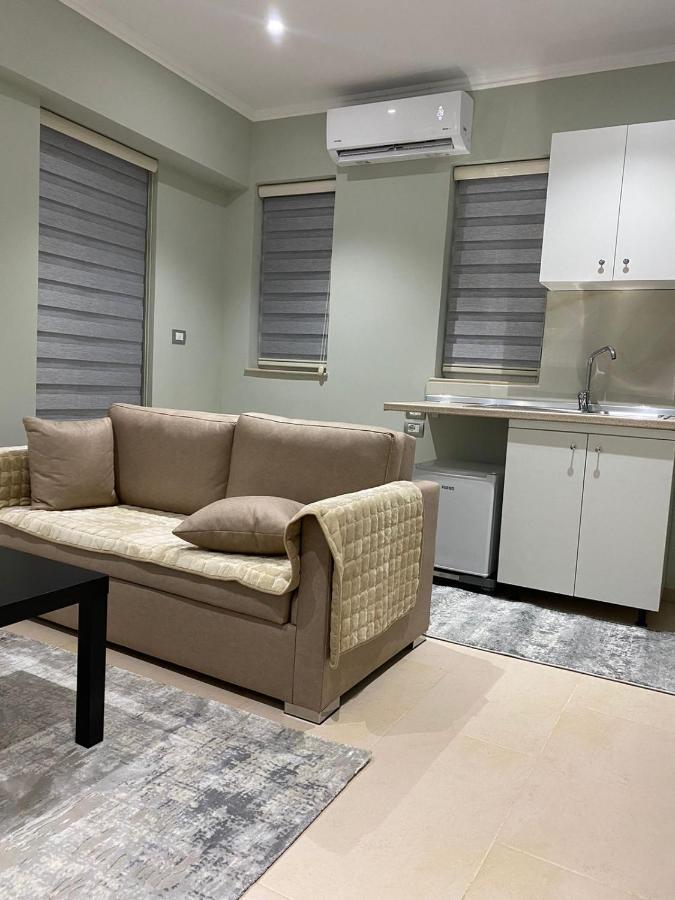 Cozy Guesthome Korce Exterior foto