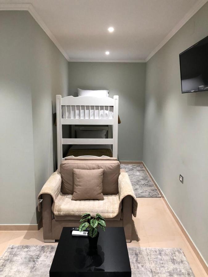 Cozy Guesthome Korce Exterior foto
